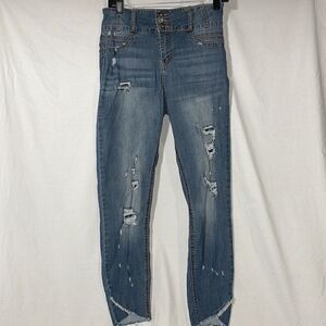 Ripped cropped jeans  